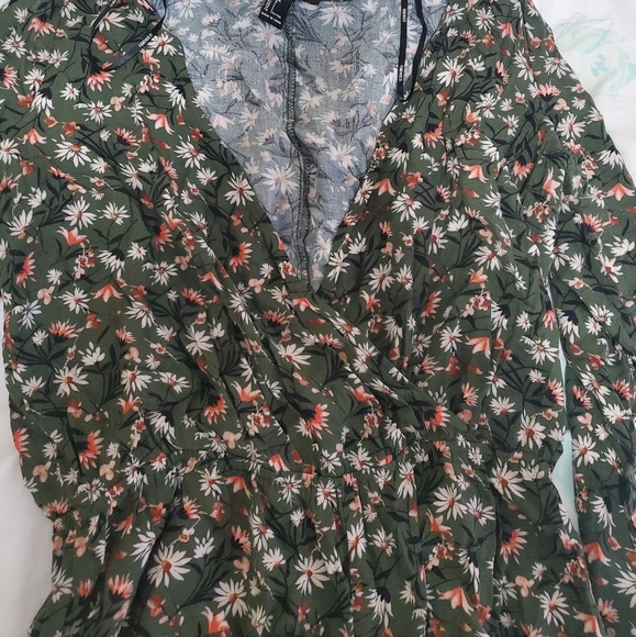 Long sleeve romper - Picture 2 of 2